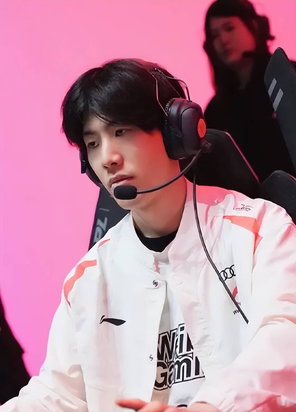 色的传球和 色的传球和