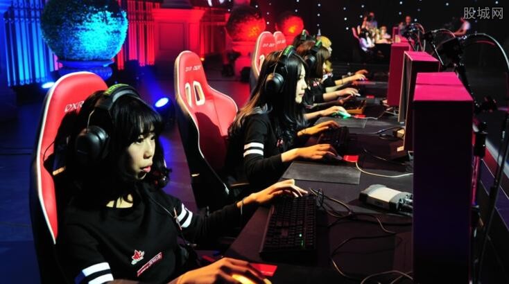 浓眉看着球 浓眉看着球